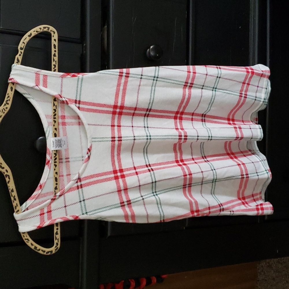 Adorable plaid top ❤